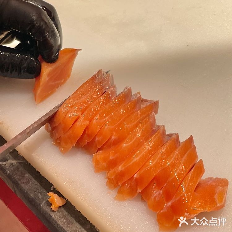 武汉的！唯一一家吃过至少十次以上的自助……