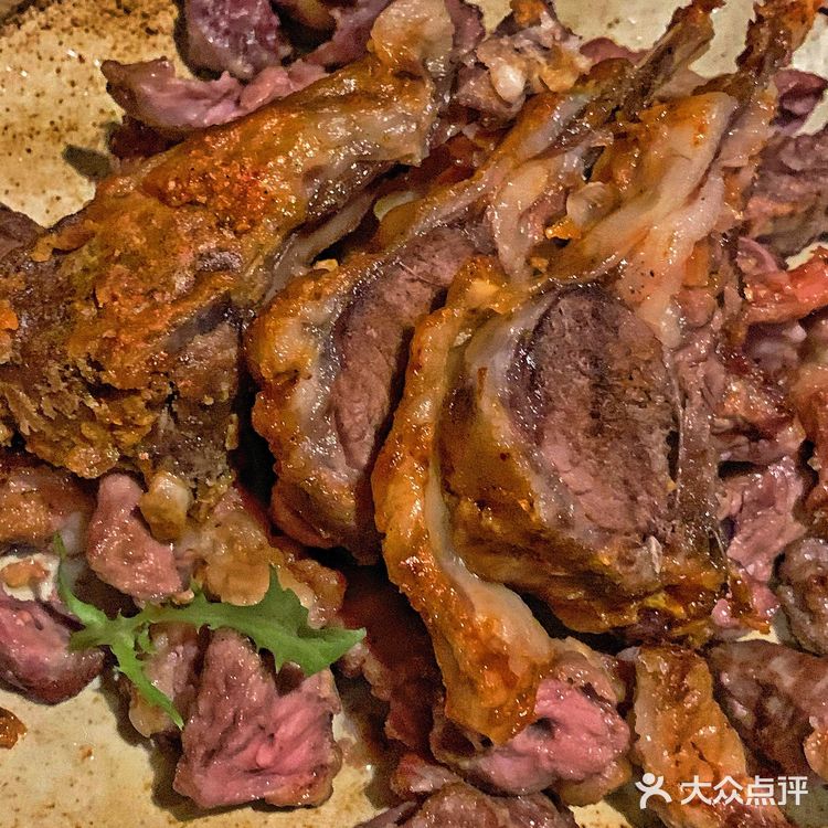 上海探店｜南京路步行街新疆菜！羊肉这样吃香