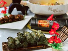 -刘姐啤酒鱼民族演艺餐厅(西街总店)