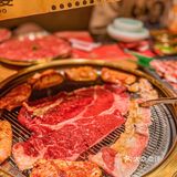 魔都联洋这边开了家金光闪闪的韩式烤肉！ 