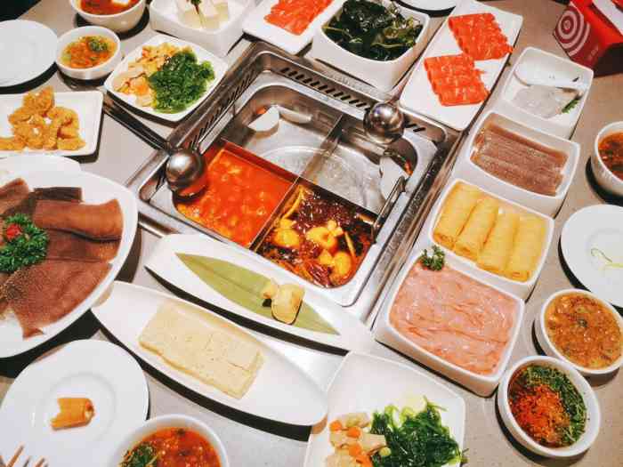 海底捞火锅(momopark店)-"海底捞火锅一礼拜不吃就很怀念.点好必点的.