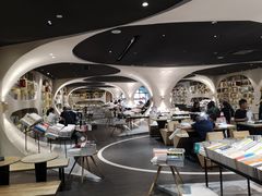 -钟书阁(珍园店)