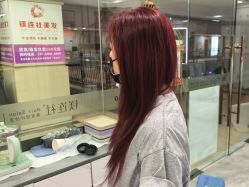-镁连社·美联社