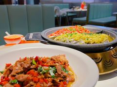 -阿瓦山寨·湘菜现炒·剁椒鱼头王(咸阳总店)