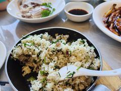 -侬佳蒸菜馆(听潮店)