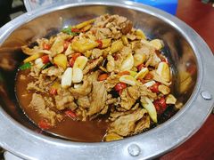 -湖南人家湘菜馆(镇江路店)