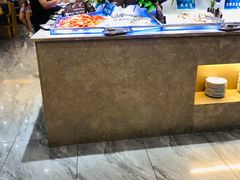 -锤头鲨毛肚海鲜烤肉自助餐厅(国购广场店)