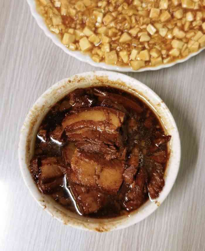 汪志大碗肉(清明街店)-"想吃的是水煮鱼,跌跌撞撞来到了这家大碗肉.