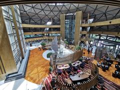 -上海滴水湖皇冠假日酒店