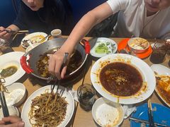 -渝信川菜 · 川味家常菜(财富购物中心店)