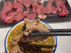 -潮牛宴·鲜牛肉自助火锅烤肉(龙岩新罗万达店)