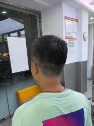 -首脑美发沙龙