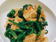 -巴扎屋大盘鸡·新疆菜(汇嘉时代店)