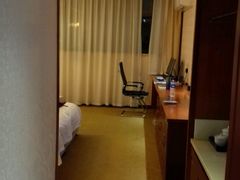 客房-白玉兰酒店(上海田子坊马当路地铁站店)