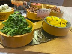 -龍歌自助小火锅(市南金茂湾店)
