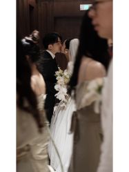 -不晚国际婚纱礼服