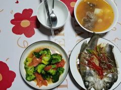 -乐禧母婴全自营月嫂(宝山店)