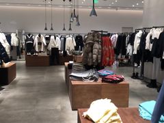 -URBAN REVIVO(西安Momopark店)
