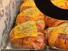 鸡肉牛角包-BUTTERFUL&CREAMOROUS 黄油与面包(万象城店)