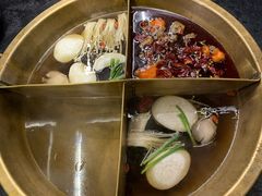 -沸炉重庆老火锅(军事博物馆店)