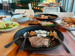 -彩虹云霄酒店76&78层国际自助餐