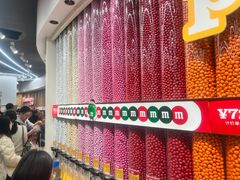 -m豆巧克力世界(上海世茂广场店)