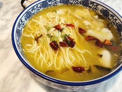 -轻捞慢起面馆(新世界百货店)