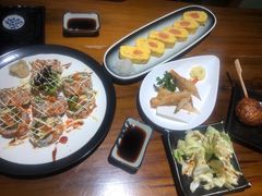 -晶吉·居酒屋·烧鸟·生鱼饭(中山区民主广场店)