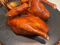 玻璃皮润烧乳鸽-大树餐厅(环球港店)