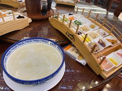 -香麒园·过桥米线·南湖雅宴
