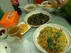 -丽丽三鲜螺蛳粉(田林路店)