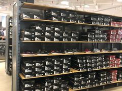 -UNDER ARMOUR(新燕莎奥莱店)