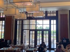 -亚龙湾希尔顿自助餐厅·海鲜·烧烤·沙滩BBQ·现场乐队