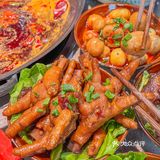 一家超有烟火气的火锅店 味道非常正宗