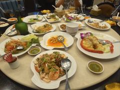-光海鲜鱼翅餐厅(叻差拉披色路店)