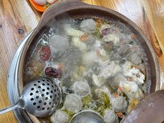 -广味炭炉鸡煲(宝业路分店)