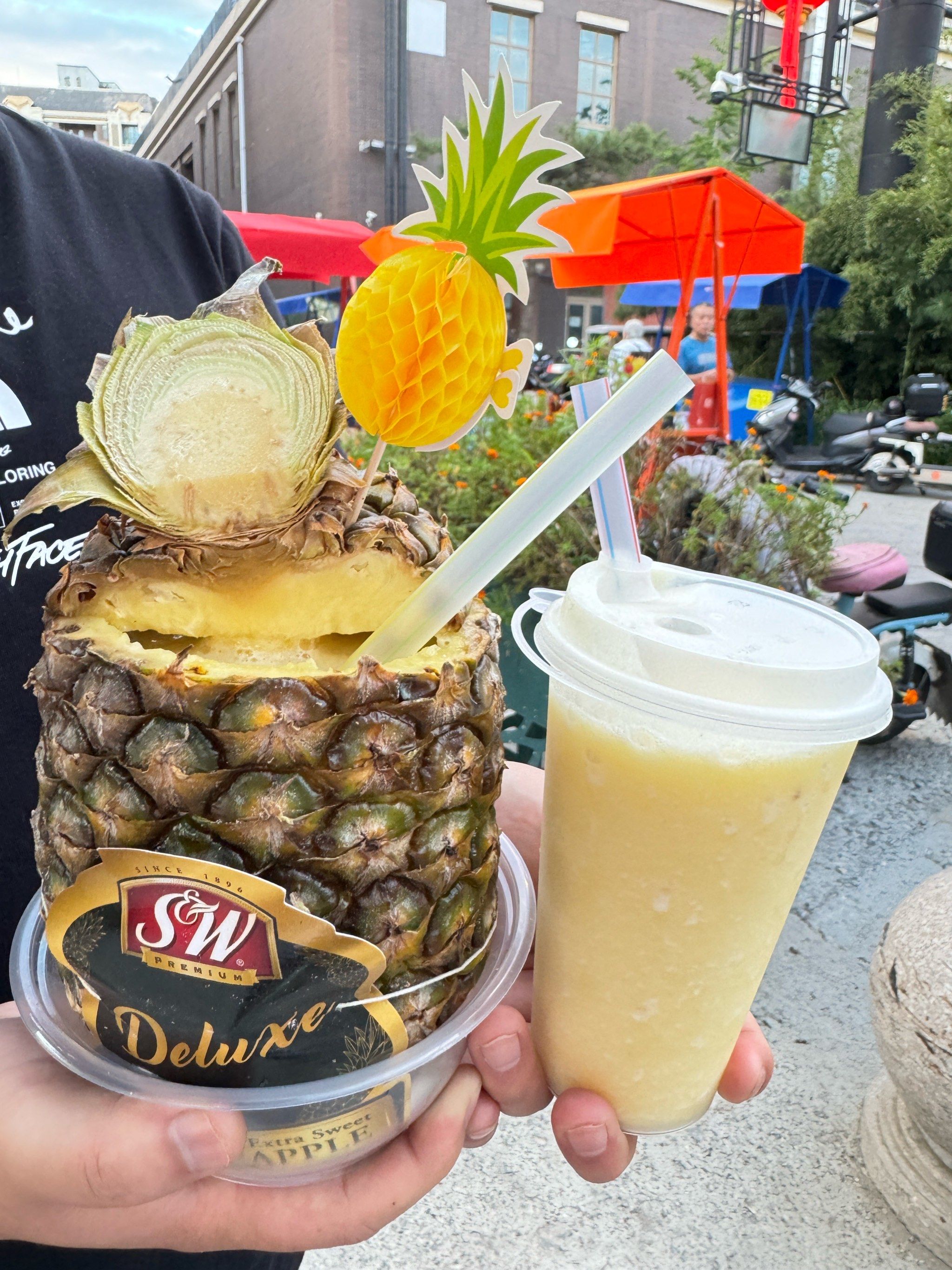月亮河菠萝沙冰