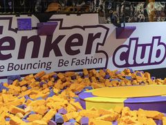 -Tenker Club弹刻极限主题公园 · 蹦床 · 团建 · 生日派对(大关店)