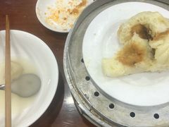 -胡成记口蘑龙眼包子(盐道街店)