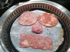-钱小主·自助回旋烤肉火锅餐厅(东方新天地店)