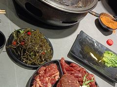 -啊美丽炭火烤肉(滑翔一店)