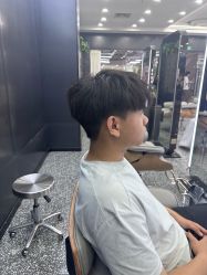 -藤野造型·烫·染发型设计店
