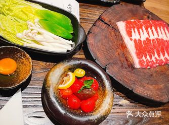 整个店面的风格就是简约中透着素雅 拍照也很出片
