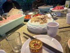 -茅草房·河畔园林火锅