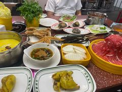 -四囍码头海鲜烧烤自助火锅(外滩南京东路悦荟广场店)