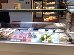 面包甜点陈列柜-格瑞思动物奶油生日蛋糕(圆融店)