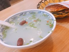 -大耳公曹氏驴肉包子铺(三八店)