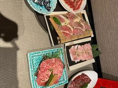 -山川小町·极番烧肉(新地假日广场店)