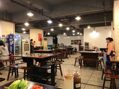 大堂-邓莽子老火锅(中兴路总店)