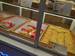 面包甜点陈列柜-清真全盛斋传统糕点(高新中大店)